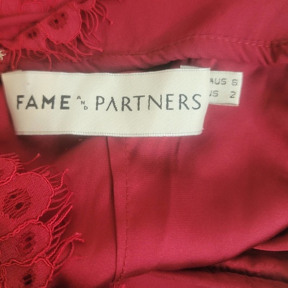 FAME AND PARTNERS RED LACE HALTER MAXI GOWN SLEEVELESS OPEN BACK FRONT S… - Picture 12 of 12